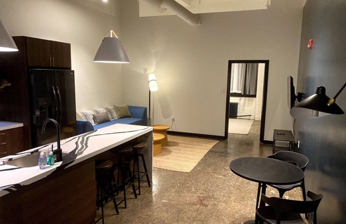 North Oakland Apartment | 424-Apt. 403