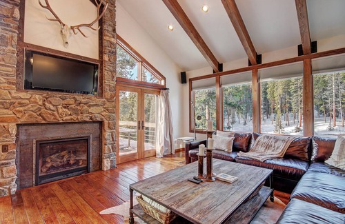 Breckenridge House | 425 m² House ∙ 7 bedrooms ∙ 8 guests