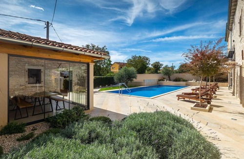 Kringa House | 430 m² House ∙ 9 bedrooms ∙ 20 guests