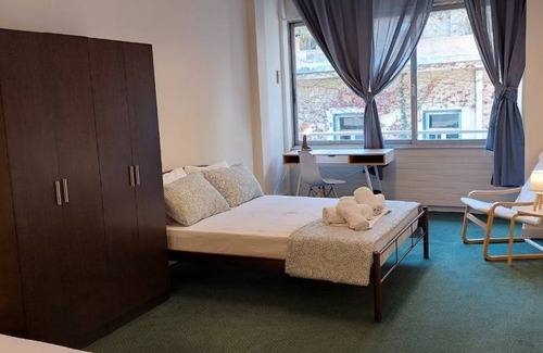 Athens Resort | 440 m² Private room ∙ 1 bedroom ∙ 12 guests