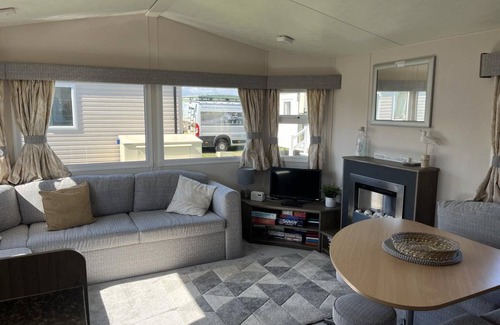 Heacham Ski Chalet | 45 m² Chalet ∙ 2 bedrooms ∙ 4 guests