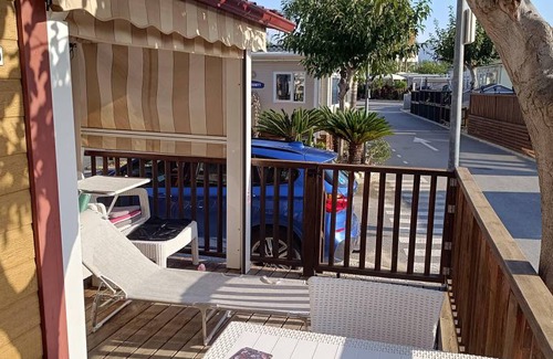 Benidorm Cabin | 45 m² Lodge ∙ 2 bedrooms ∙ 4 guests