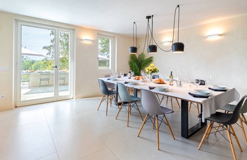 Cuccaro Monferrato Villa | 450 m² Villa ∙ 5 bedrooms ∙ 10 guests