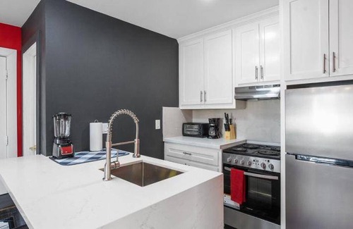 South Central Houston House | 465 m² House ∙ 15 bedrooms ∙ 46 guests