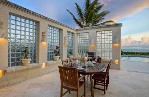 Work Hall Villa | 465 m² Villa ∙ 3 bedrooms ∙ 6 guests