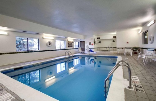 Quad Cities Hotel | 47 m² Hotel ∙ 8 guests
