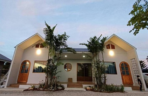 Thap Than Resort | 47 m² Resort ∙ 20 guests