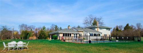 Highland Park House | 483 m² House ∙ 6 bedrooms ∙ 14 guests