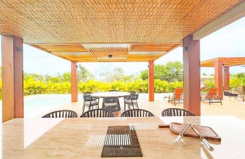 Praia do Forte House | 486 m² House ∙ 5 bedrooms ∙ 12 guests