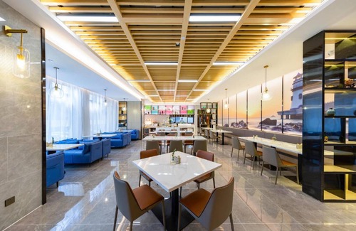 Xiangzhou District Hotel | 49 m² Hotel ∙ 4 guests