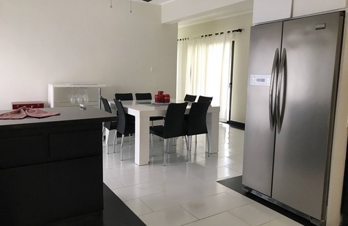 Sosua House | 4BD villa with private pool, free transportation, BBQ, cable TV, internet!