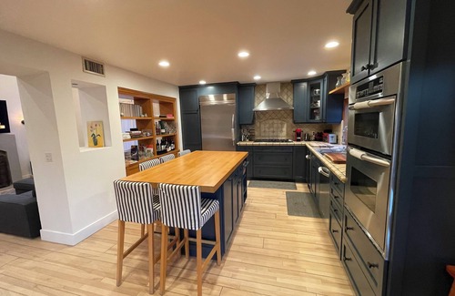 Agoura Hills House | 4BDs Hillside Oasis w/Hot tub