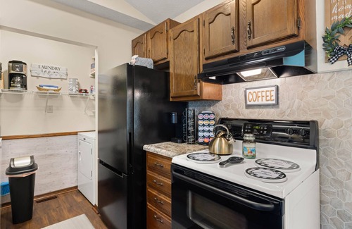 Owensboro House | 4bed3Bedroom near Convention Ctr, downtown, Fisher Park, 30 min to Holiday World
