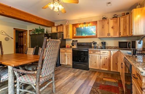 Nashville House | 4BR, 2BA