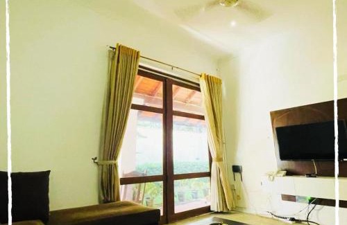 Kundasale Villa | 4BR AC Private Villa Kandy