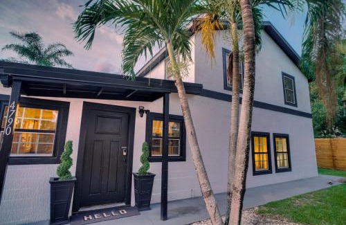 Vero Beach House | 4BR Family Getaway Game Room 2mi to Wabaso Beach