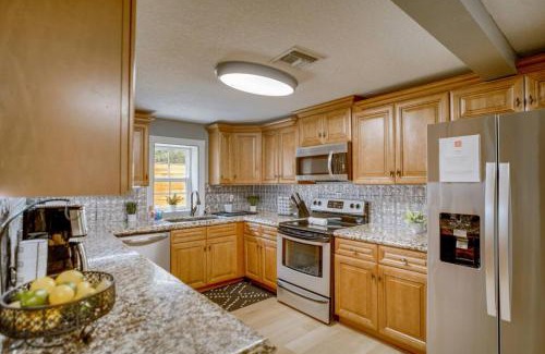 Vero Beach House | 4BR Family Getaway Game Room 2mi to Wabaso Beach