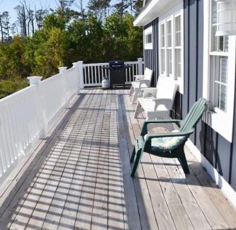 Davis House | 4BR Historic Home Private Dock Fishing