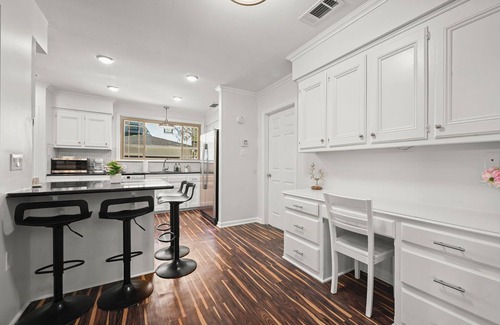 Mid City South House | 4BR Home Near LSU – Walk to Campus & Lakes!