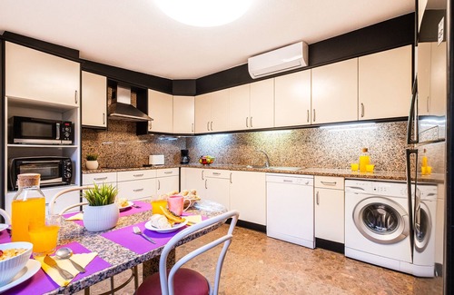 Montechoro Villa | 4BR in Albufeira w/Private Pool & Garden