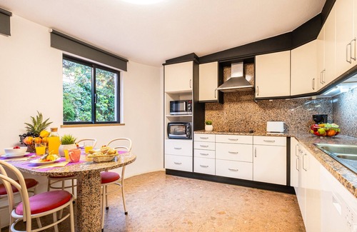 Montechoro Villa | 4BR in Albufeira w/Private Pool & Garden