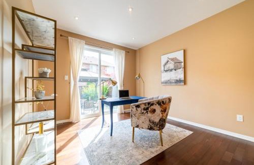 Halton Regional Municipality House | 4br Near Hilton Falls - Kelso - Gazebo, Workspace