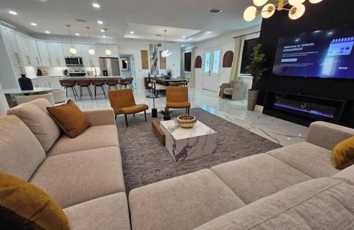 College Park House | 5/4 King bed LUX Arcade near WP/CP & DT Orlando