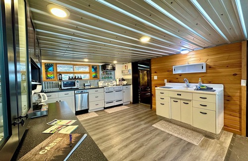 Wrightsville Cabin | 5 Acre Log Cabin- Bring Your Boat and Kayaks! 1 Minute To River Access!