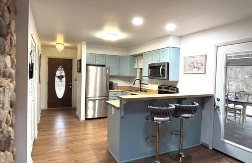 Honey Creek House | 5 acres with fireplace. 1 minute to Alpine Valley Ski Hill