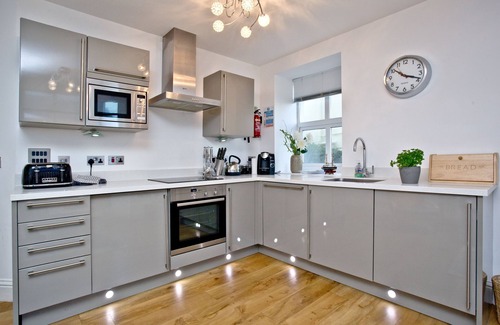 Torcross Apartment | 5 At The Beach - an apartment that sleeps 6 guests in 2 bedrooms