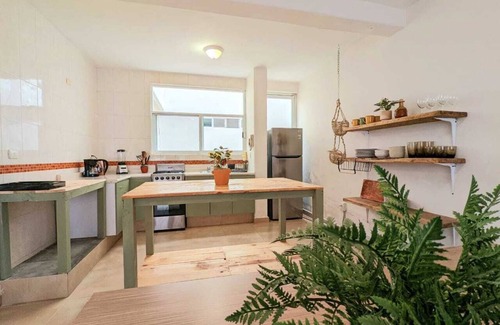FERROCARRIL House | 5-Bed House in Colorful Barrio Jalatlaco w/Love