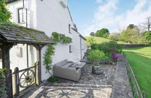 Kendal House | 5 Bed in Kendal 88095
