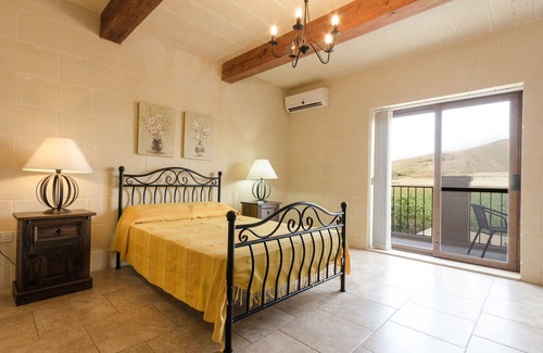 Gharb Other | 5 bedroom 4 bathroom with private pool.