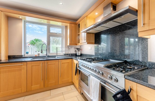Worthing Cottage | 5 bedroom accommodation in Goring By Sea