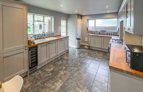Whitstable Cottage | 5 bedroom accommodation in Whitstable