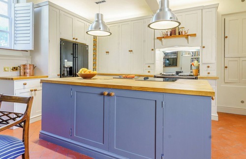 Laugharne Cottage | 5 bedroom accommodation in Laugharne