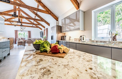 Llansawel Cottage | 5 bedroom accommodation in Llansawel, near Llandeilo
