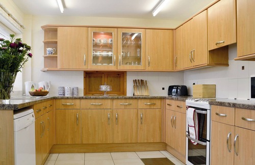 Tirabad Cottage | 5 bedroom accommodation in Llananno, near Llandrindod Wells