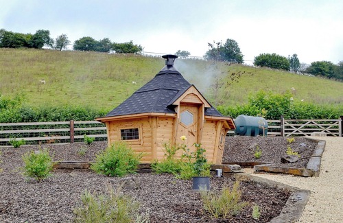 Tirabad Cottage | 5 bedroom accommodation in Llananno, near Llandrindod Wells