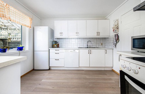 Strandebarm House | 5 bedroom amazing home in Strandebarm