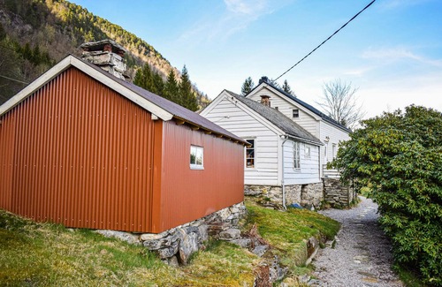 Brekke House | 5 bedroom beautiful home in Lavik
