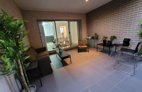 Kellyville Ridge House | 5 bedroom cozy house+3 bathrooms