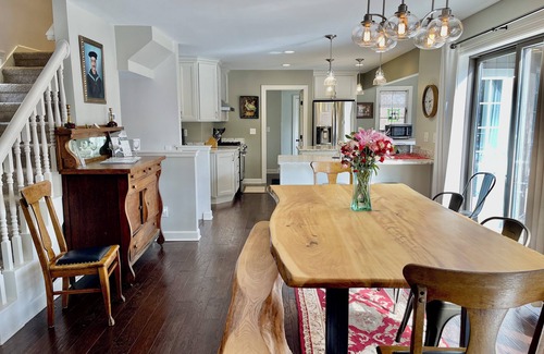Shaftsburg House | 5-Bedroom Estate – 12 acres, Huge Space, Fast WiFi, Fitness Room, & More!