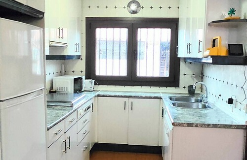 Martincano House | 5 bedroom private vacation home in gallegos