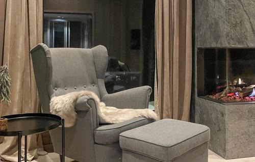 Loten Municipality House | 5 Bedroom Stunning Home In Løten
