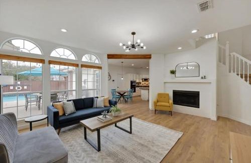Plano House | 5 Bedrooms Backyard Oasis - Groups Welcome