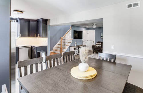 Cape May - Wildwood Apartment | 5 Blocks to Wildwood Beach: Family Getaway!