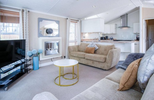 Llanddowror Apartment | 5 Manor Lodge - 2 Bedroom Lodge - Pendine