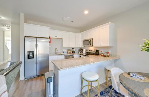 Harrisburg House | 5 Mi to Charlotte Motor Speedway Cozy Townhome