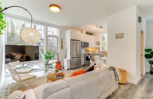 North Queen Anne House | 5 Mi to Dtwn: Pet-Friendly Townhome in Seattle!